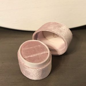 Blush velvet ring box for engagement wedding 👰🏻